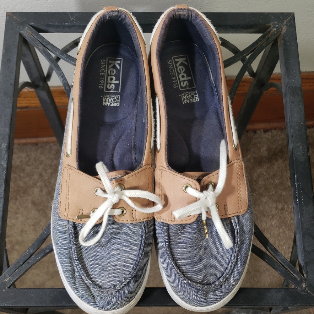 EUC Women's Size 8 Keds Tan and Blue Sneakers